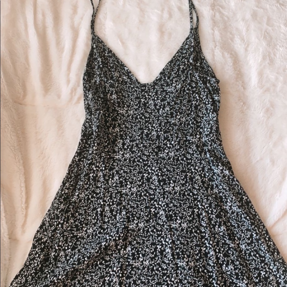 Hollister Floral Dress !